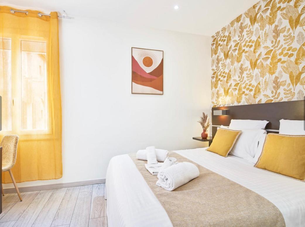 Hotel Du Vieux Port Saint-Raphaël Zewnętrze zdjęcie