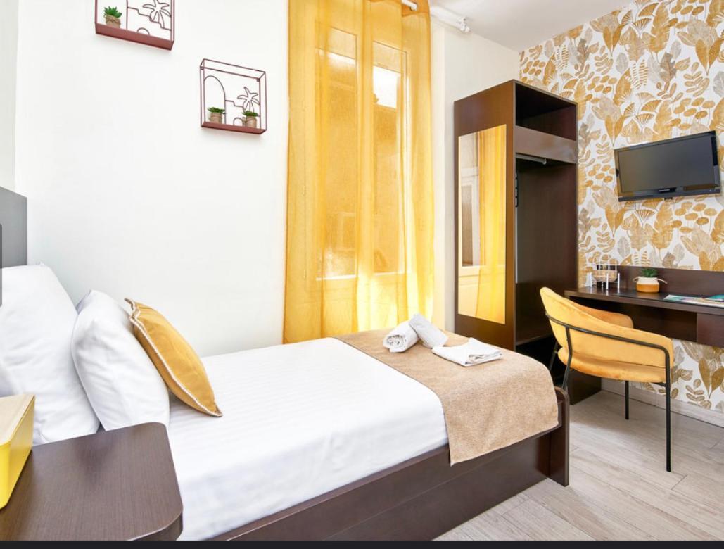 Hotel Du Vieux Port Saint-Raphaël Zewnętrze zdjęcie